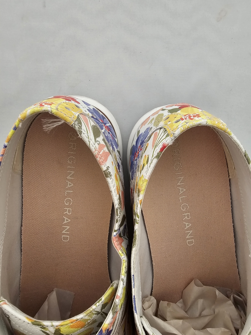 Cole Haan Floral Lace-Up Oxfords - White Multi Color! - Picture 5 of 6